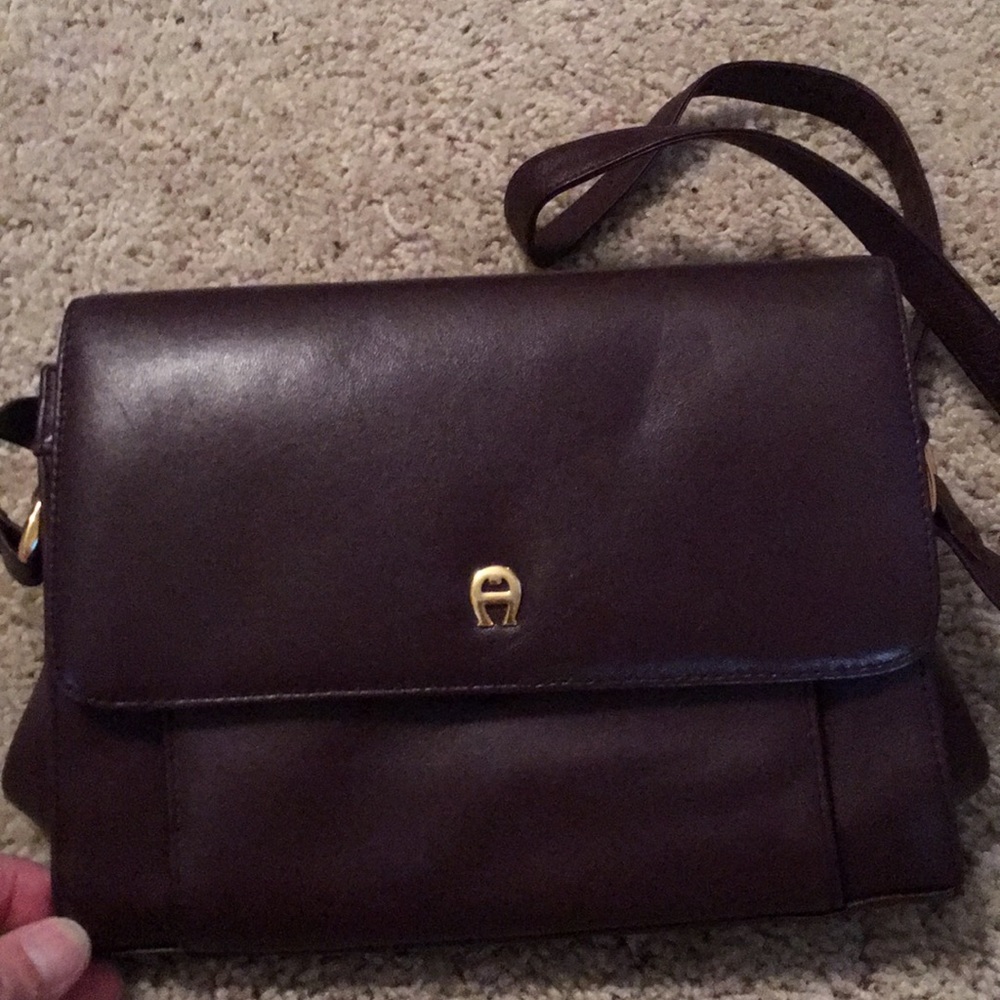 Etienne Aigner Organizer Purse Signature Oxblood